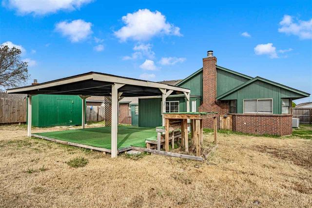 3904 SW Parkridge Blvd, Lawton, OK 73505