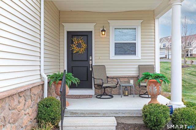 2 Arrowwood Court 2, Middlebury, CT 06762