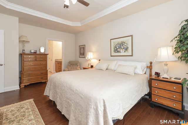 2 Arrowwood Court 2, Middlebury, CT 06762