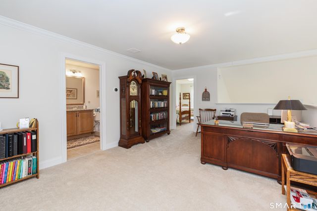 2 Arrowwood Court 2, Middlebury, CT 06762