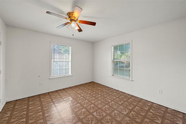 521 E Lee Street, Waco, TX 76704