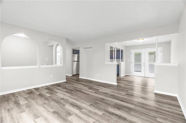 1405 N Millburn Avenue, Independence, MO 64056