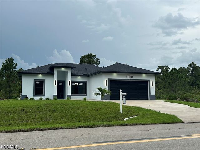 1001 W 17TH ST, Lehigh Acres, FL 33972