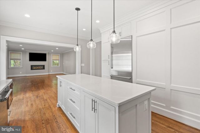 4905 DORSET AVE, Chevy Chase, MD 20815
