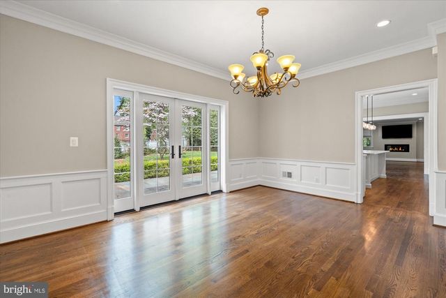 4905 DORSET AVE, Chevy Chase, MD 20815