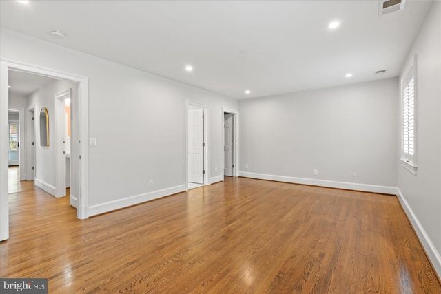 4905 DORSET AVE, Chevy Chase, MD 20815