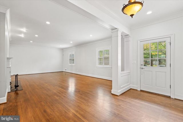 4905 DORSET AVE, Chevy Chase, MD 20815