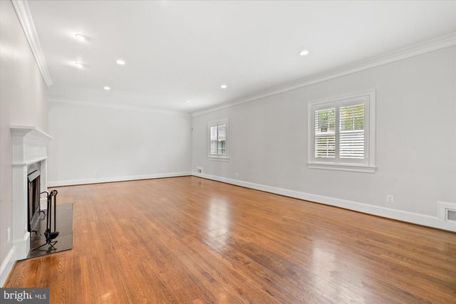 4905 DORSET AVE, Chevy Chase, MD 20815