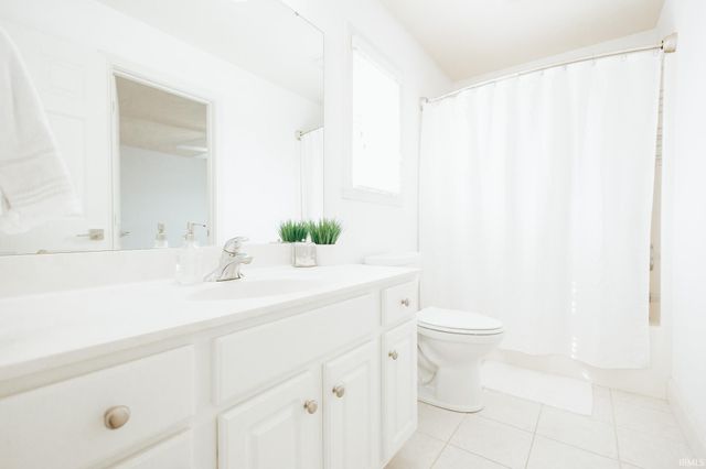 2123 Bunker Lane, Evansville, IN 47725