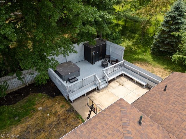 8560 Glennridge Avenue NW, Clinton, OH 44216