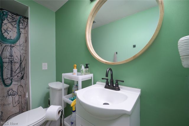 8560 Glennridge Avenue NW, Clinton, OH 44216