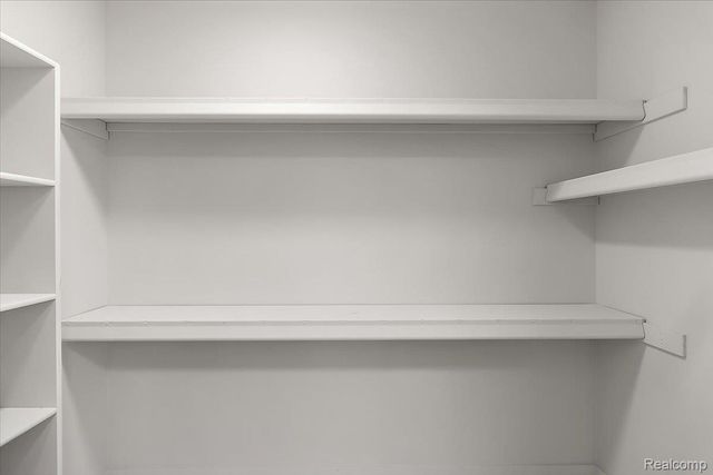 24388 Sawgrass Drive, Macomb Township, MI 48042