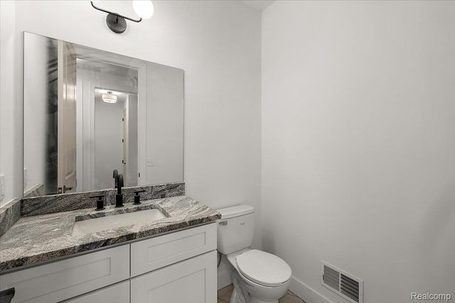 24388 Sawgrass Drive, Macomb Township, MI 48042