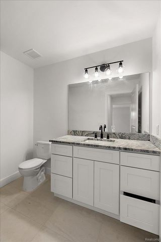 24388 Sawgrass Drive, Macomb Township, MI 48042