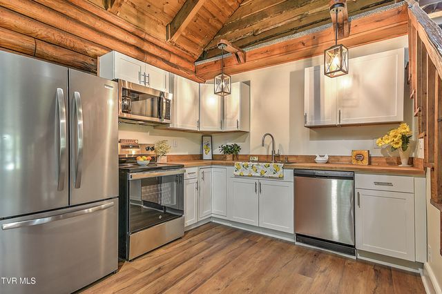 1014 Gibson Mill Road, Kingsport, TN 37660