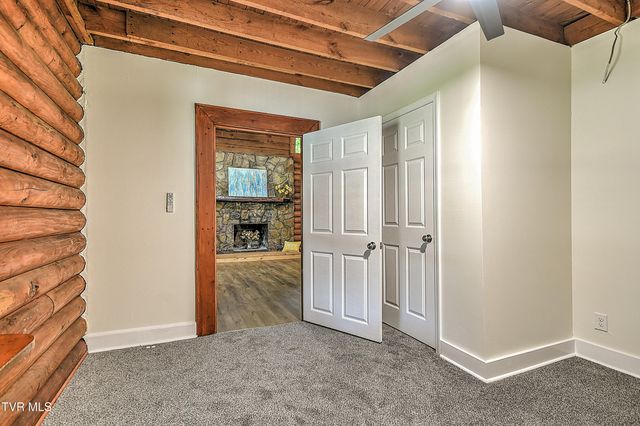 1014 Gibson Mill Road, Kingsport, TN 37660