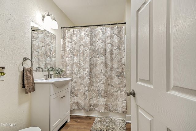 1014 Gibson Mill Road, Kingsport, TN 37660