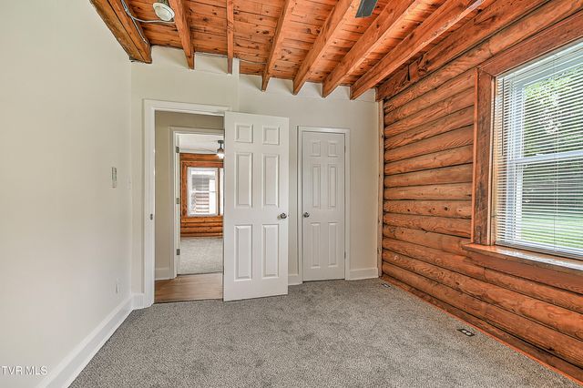 1014 Gibson Mill Road, Kingsport, TN 37660