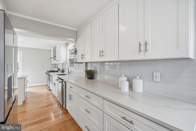 7321 WAYNE DR, Annandale, VA 22003