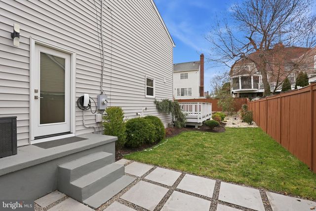 7321 WAYNE DR, Annandale, VA 22003