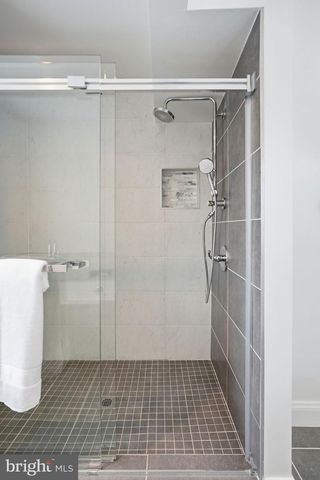 7321 WAYNE DR, Annandale, VA 22003