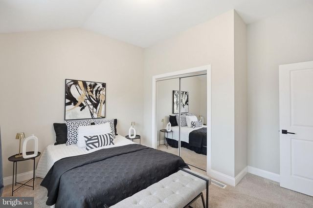 7321 WAYNE DR, Annandale, VA 22003