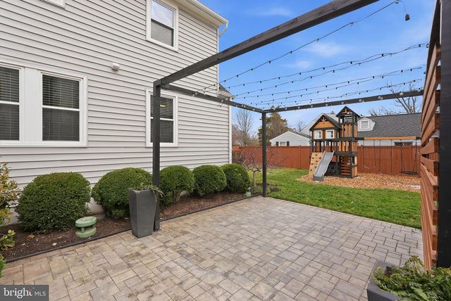 7321 WAYNE DR, Annandale, VA 22003