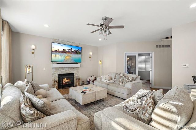 35910 Glenville Drive, New Baltimore, MI 48047