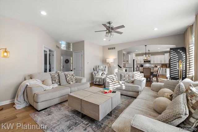 35910 Glenville Drive, New Baltimore, MI 48047