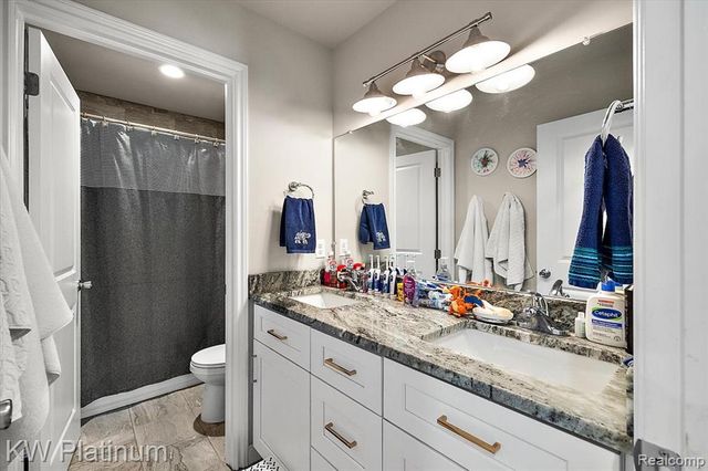 35910 Glenville Drive, New Baltimore, MI 48047