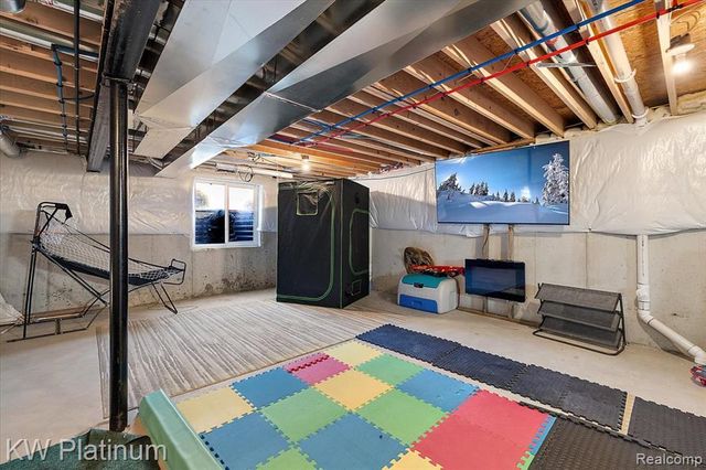 35910 Glenville Drive, New Baltimore, MI 48047