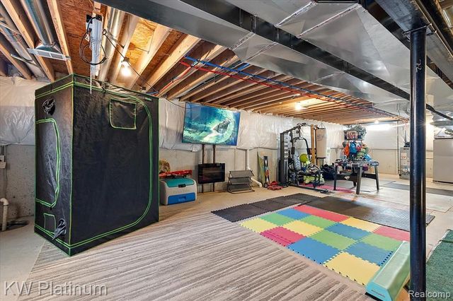 35910 Glenville Drive, New Baltimore, MI 48047