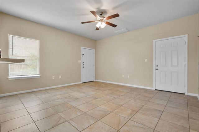 408 Carl Shipp DR, Liberty Hill, TX 78642