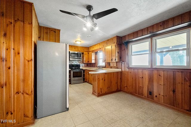 1830 Sunnyside Road, Greeneville, TN 37743