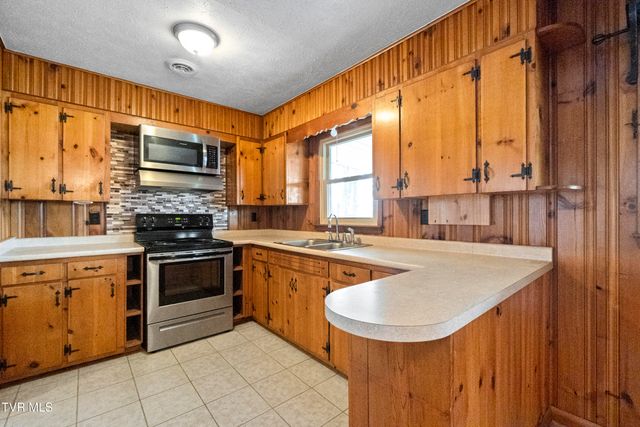 1830 Sunnyside Road, Greeneville, TN 37743