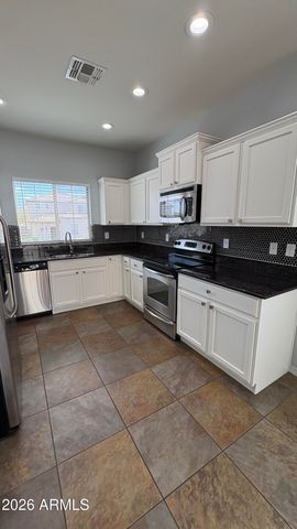 5396 W MOLLY Lane, Phoenix, AZ 85083