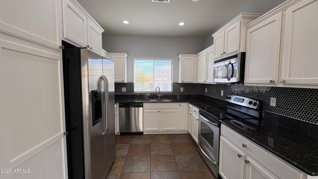 5396 W MOLLY Lane, Phoenix, AZ 85083