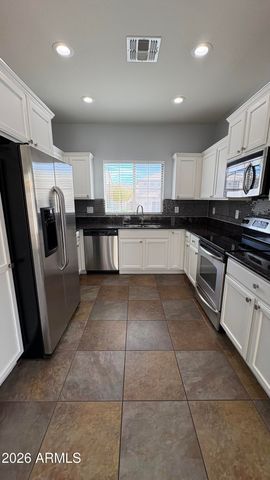5396 W MOLLY Lane, Phoenix, AZ 85083