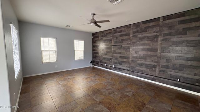 5396 W MOLLY Lane, Phoenix, AZ 85083