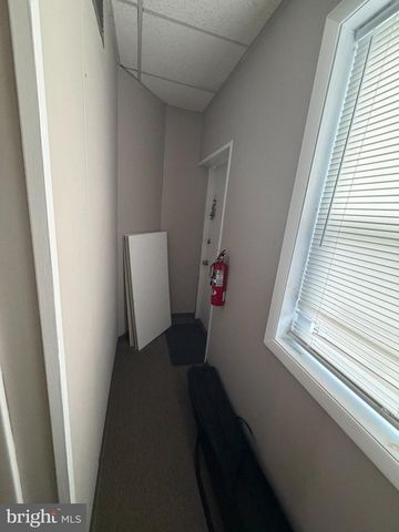 2333 WHITEHORSE MERCERVILLE RD #SUITE#E, Hamilton, NJ 08619