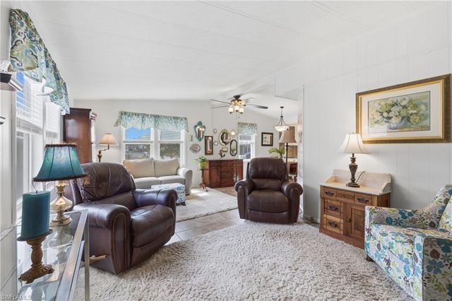 734 Knotty Pine CIR, North Fort Myers, FL 33917