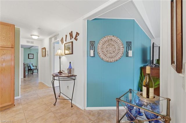 734 Knotty Pine CIR, North Fort Myers, FL 33917