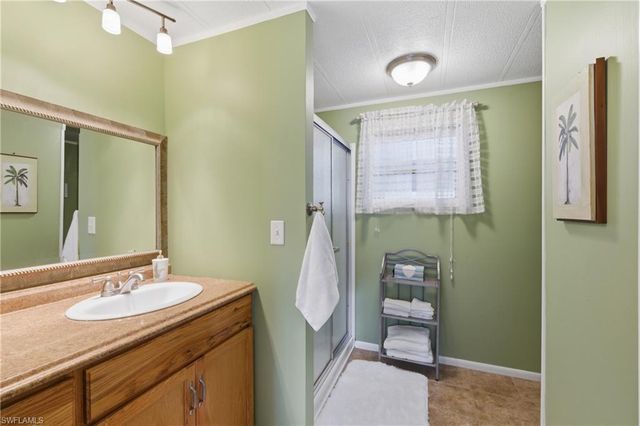 734 Knotty Pine CIR, North Fort Myers, FL 33917