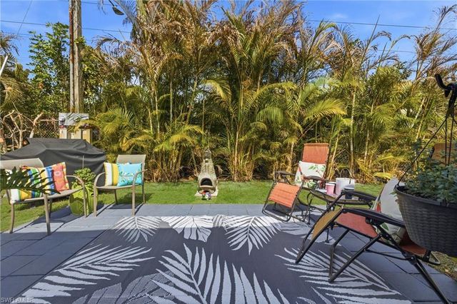 734 Knotty Pine CIR, North Fort Myers, FL 33917