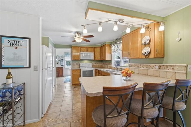 734 Knotty Pine CIR, North Fort Myers, FL 33917