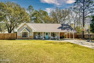 9002 Fishook Ln Lane, Picayune, MS 39466