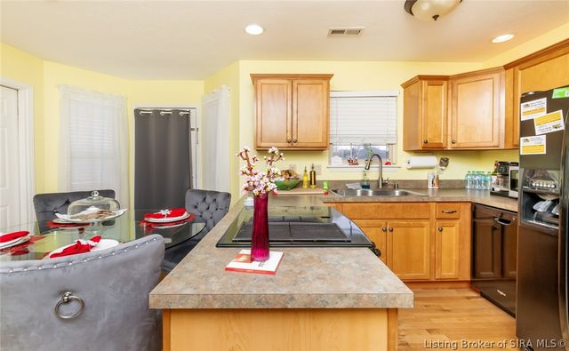 8426 Aberdeen Lane, Charlestown, IN 47111