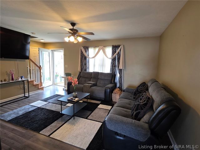 8426 Aberdeen Lane, Charlestown, IN 47111