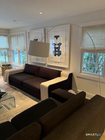 12 Murvon Court, Westport, CT 06880