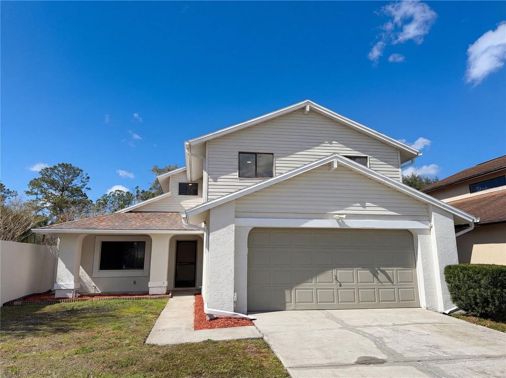 Image 6 of property listing at 16116 GARDENDALE DRIVE, Tampa, FL 33624